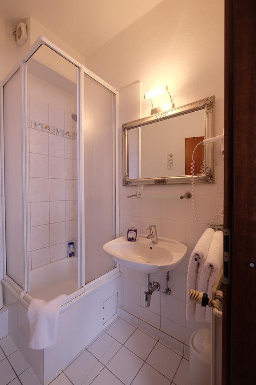 Hotel Gruener Kranz 伦茨堡 外观 照片