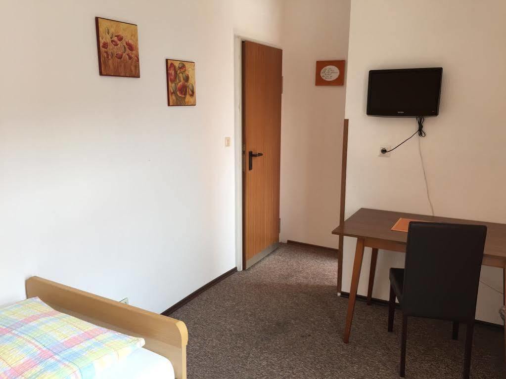 Hotel Gruener Kranz 伦茨堡 外观 照片